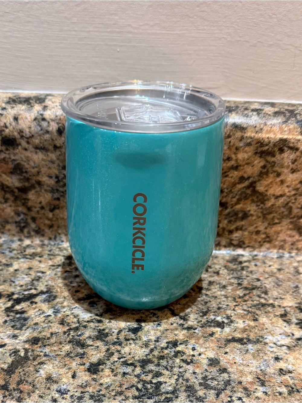 CORKCICLE CLASSIC STEMLESS
INSULATED WINE TUMBLER